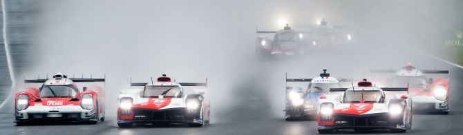 LM24 1 Hour report: Toyota No. 7 leads the field