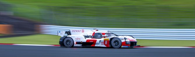 Fuji FP2: Toyota 1-2 at home race