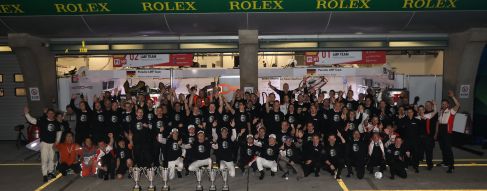 Porsche:  2017 FIA World Endurance Manufacturers’ Champion